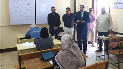 طلاب الثانوى العام بجنوب سيناء يؤدون امتحانات نهاية العام فى اللغة العربية والتطبيقات الرياضية والجغرافيا