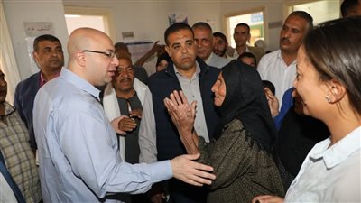 خلال زيارته لقرية نعيم.. محافظ بني سويف يوجه بحلول عاجلة ومستدامة لمطالب الأهالي في قطاعات خدمية 