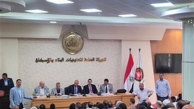 هيئة تعاونيات البناء تبيع 20 محلا تجاريا و10 جراجات في جلسة مزاد علني 