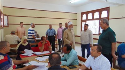 رئيس منطقة سوهاج الأزهرية يتابع انطلاق أعمال تصحيح الشهادتين الابتدائية والإعدادية | صور