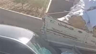 تصادم سيارتي نقل محملة بالبطاطس بأخرى ملاكي أعلى الطريق الإقليمي بالمنوفية | صور