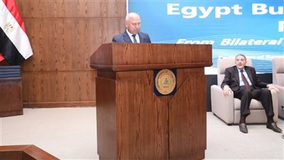وزير النقل يدعو المستثمرين البلغاريين إلى إنشاء مصانع مشتركة بمصر تستهدف السوق الإفريقية