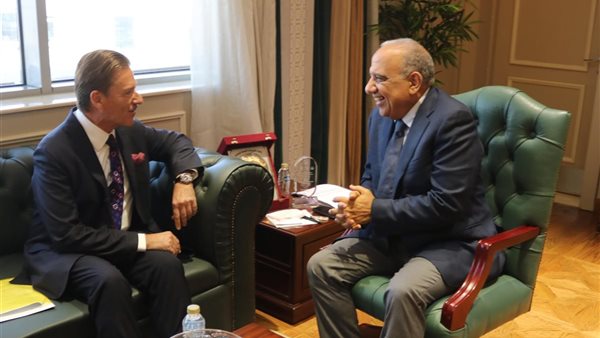 خلال اللقاء