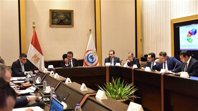 الصحة: القطاع المصرفي دعم قوائم الانتظار بـ919 مليون جنيه.. وتوجيه بإنشاء وحدات زراعة نخاع