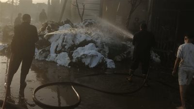 حريق في ورشة تصنيع قطن في سمنود بالغربية.. والحماية المدنية تحاول السيطرة