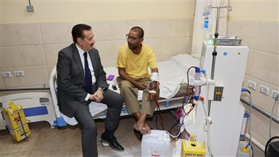 تقديرًا لجهودهم.. محافظ المنوفية: مكافآت مالية لأطقم التمريض وبونات غذائية للعاملين بدار الأطفال بميت خاقان