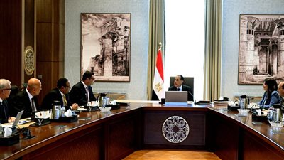 رئيس الوزراء يتابع الموقف التنفيذي لمنظومة مياه الشرب بمدن شرق وغرب القاهرة