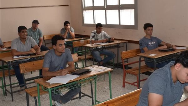 امتحانات نهاية العام