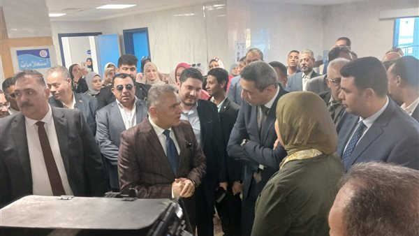 محافظ السويس ورئيس