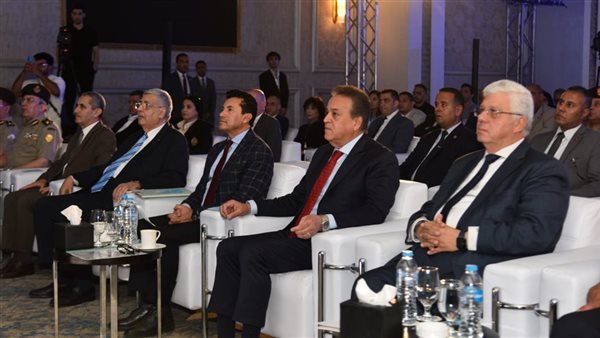 احتفالية تسليم التقارير