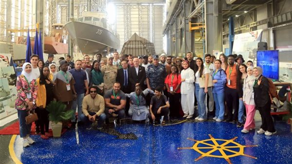 وفد من الشباب المصرى