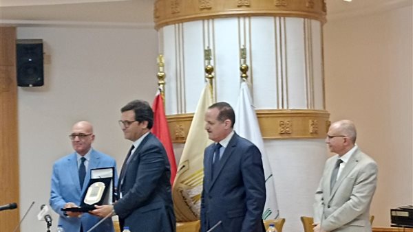 تكريم محمد سلماوي