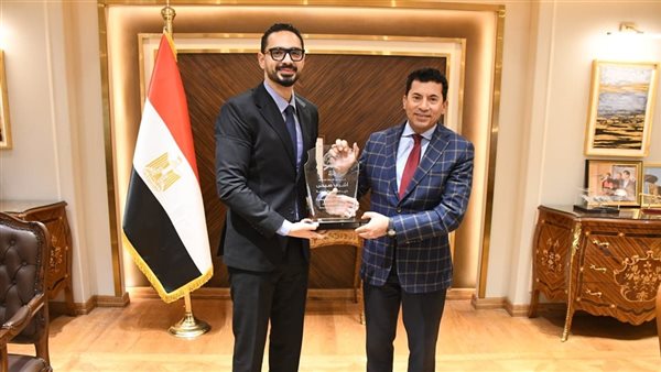 وزير الرياضة ورئيس