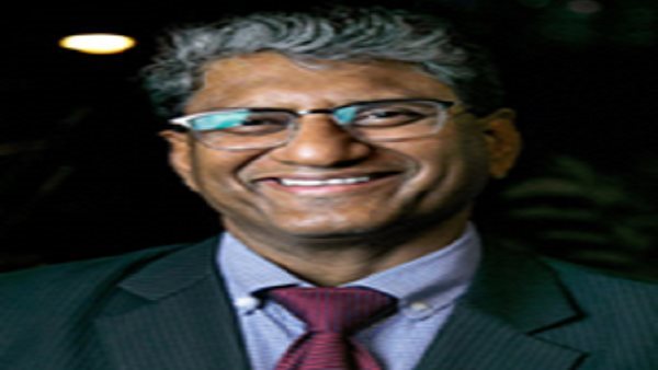  سوريش كي ريدي سفير