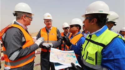 وزير البترول يتفقد استعدادات البنية التحتية بالسخنة لتأمين إمدادات الغاز لمحطات الكهرباء خلال الصيف