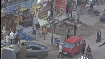 تداول فيديو لمشاجرة بين مجموعة أشخاص بالأسلحة البيضاء في حدائق الأهرام 