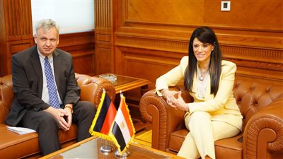 وزيرة التخطيط تبحث مع السفير الألماني بالقاهرة تعزيز العلاقات الاقتصادية بين البلدين