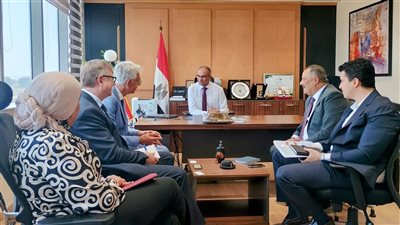 نائب وزير الإسكان يبحث مع ممثلي الوكالة الألمانية سبل تعزيز التعاون