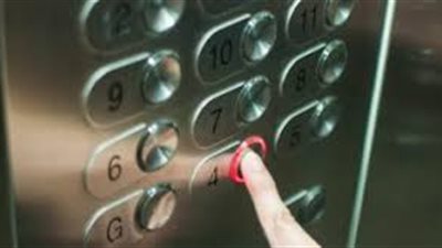 كارت الشحن خلص.. الحماية المدنية تنقذ طالبًا احتُجز داخل مصعد بسبب انقطاع الكهرباء بسوهاج