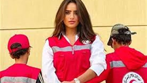 الفنانة زينة