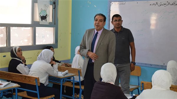 عتلم يتابع سير امتحانات