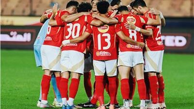 قائمة الأهلي لمواجهة فاركو في الدوري.. عودة عمر كمال