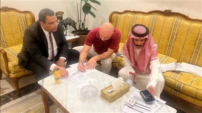 وزير العمل يعلن عن إنهاء أزمة عمال مصريين مع صاحب عمل سعودي