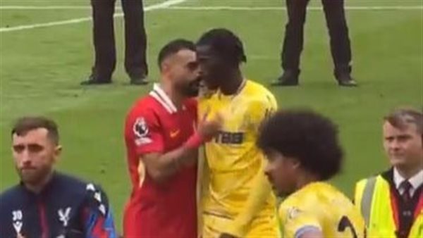 محمد صلاح ولاعب كريستال