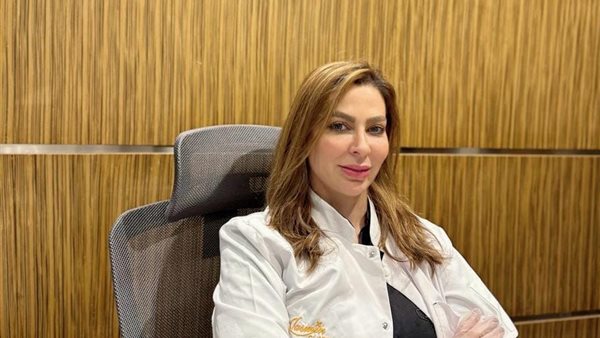 المذيعة لبنى حمويه