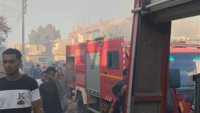 نشوب حريق في 3 منازل بقنا والدفع بـ 4 سيارات إطفاء