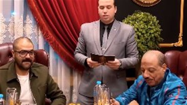 رجل العمال أحمد الباز