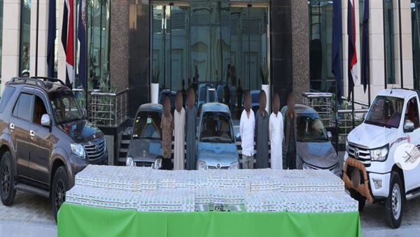 المتهمون والمضبوطات