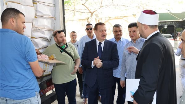 المحافظ وقيادات المحافظة