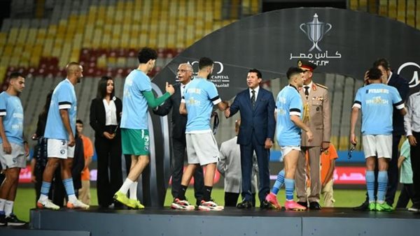 الشباب والرياضة وبيراميدز