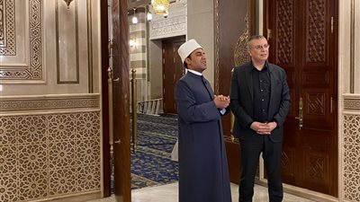 عمرو الليثي يستأنف تصوير برنامجه واحد من الناس بعد خروجه من المستشفى