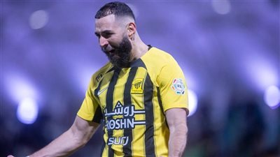 بنزيما: أمتلك عروضًا من أندية أوروبا.. لكن رغبتي هي التجديد مع الاتحاد