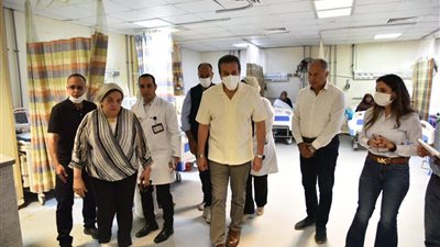 وزير الصحة يوجه بتوفير أطقم طبية في جميع التخصصات بمستشفى وادي النطرون للتعامل مع مصابي حوادث الطرق