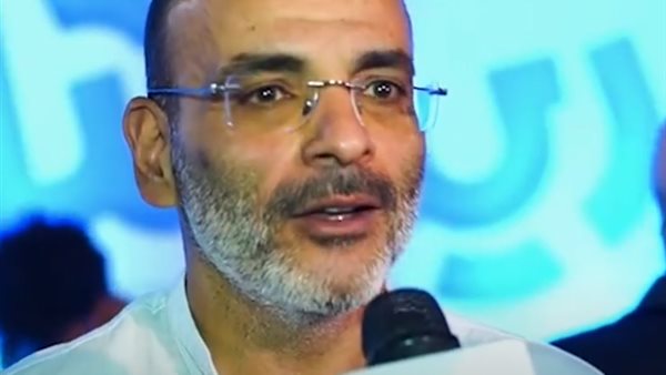 أيمن بهجت قمر