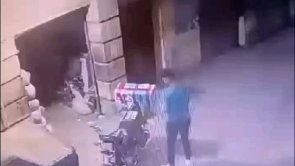 لحظة وفاة الشاب 