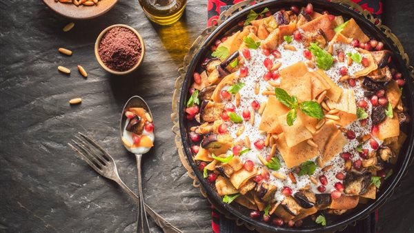 طريقة عمل الفتة بالحمص