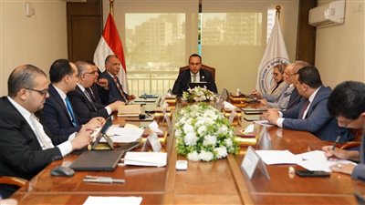 تقديرًا لجهودهم.. الرعاية الصحية تقرر صرف 1000 جنيه مكافأة لجميع العاملين بمنشآتها 