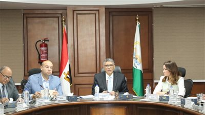 محافظ الجيزة يعقد اجتماعًا تنسيقيًا لمتابعة آليات إنشاء محطة تحويل المخلفات إلى طاقة كهربائية بأبو رواش