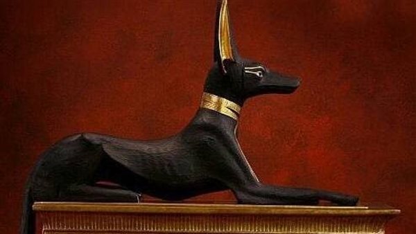 تمثال المعبود أنوبيس