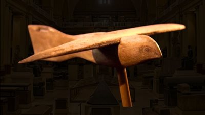 مصنوع من خشب الجميز.. المتحف المصري بالتحرير يعلن عن عرض قطعة لصقر 