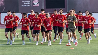 تريزيجيه وبن رمضان ينتظمان في تدريبات الأهلي قبل السفر إلى أمريكا