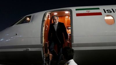 وزير الخارجية الإيراني يصل إلى القاهرة في زيارة رسمية 