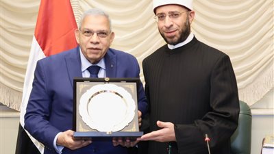 وزير الأوقاف: المسجد منارة علم.. وسنعيد إحياء المكتبات في الجوامع الكبرى