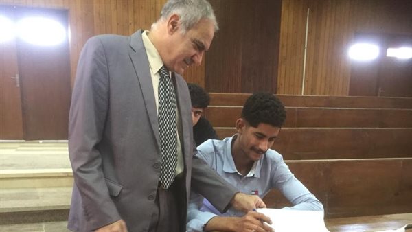 رئيس جامعة أسوان