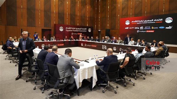 اجتماع سابق مع أندية