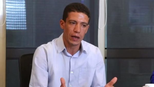 محمد عادل عامل النظافة